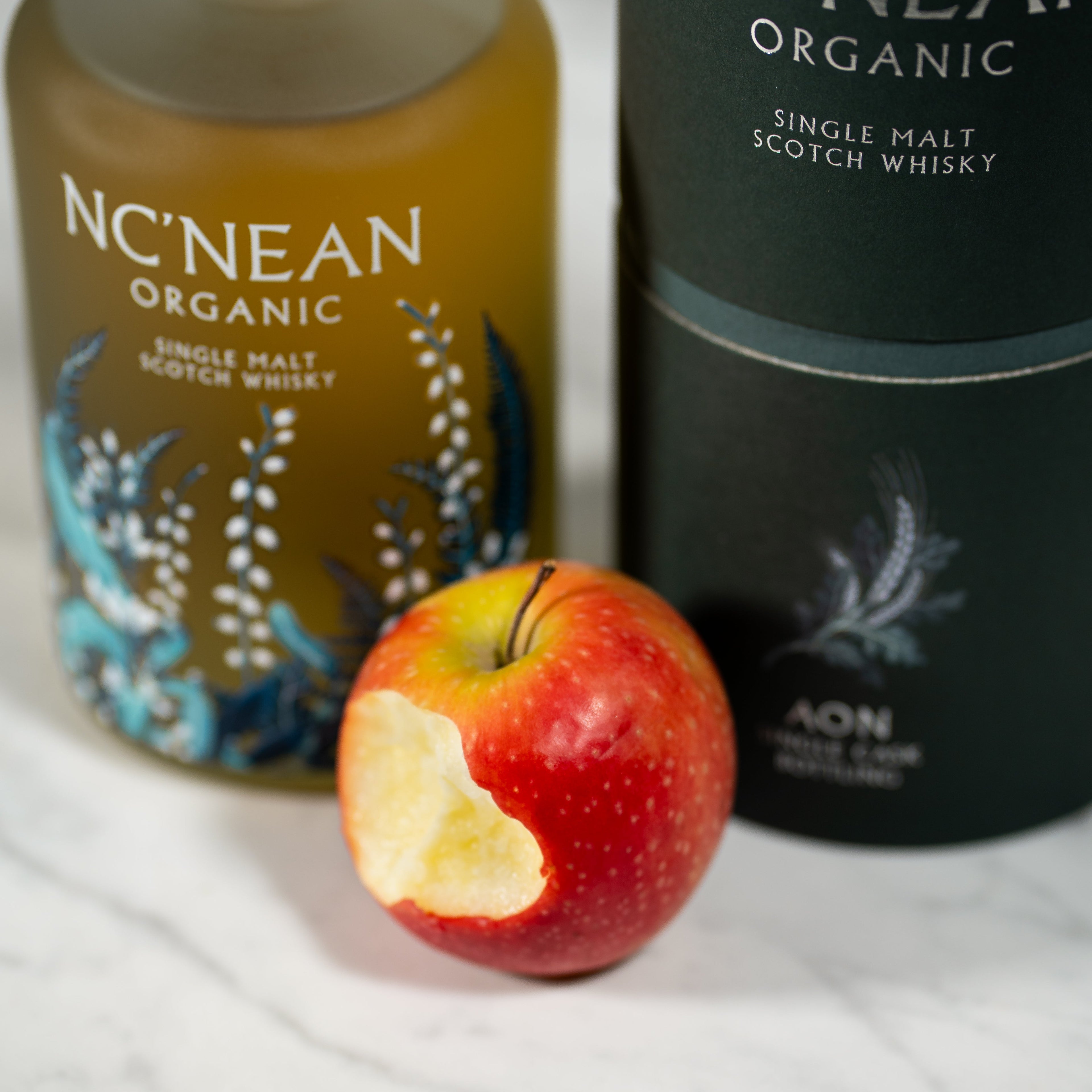 "THE BIG APPLE" AON 17-518 EX-CALVADOS SINGLE CASK